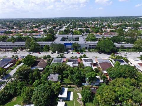 217 E 46th St, Hialeah, FL 33013 photo 4