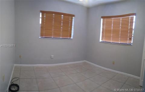 2290 W 54th Pl #110, Hialeah, FL 33016 photo 9