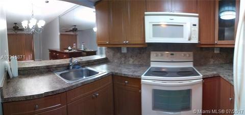 2290 W 54th Pl #110, Hialeah, FL 33016 photo 8