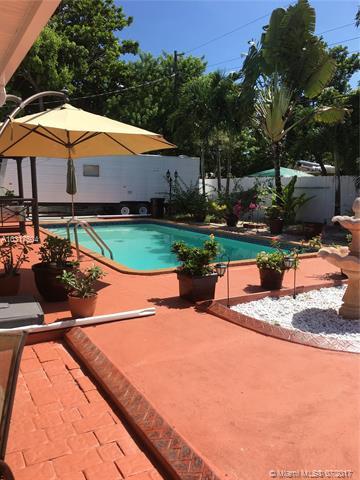 3530 W 4th Ave, Hialeah, FL 33012 photo 2