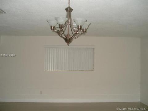 790 W 70th Pl, Hialeah, FL 33014 photo 17