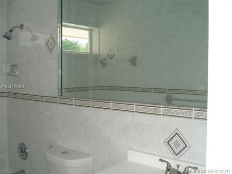 790 W 70th Pl, Hialeah, FL 33014 photo 22