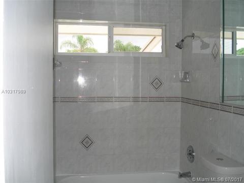 790 W 70th Pl, Hialeah, FL 33014 photo 21