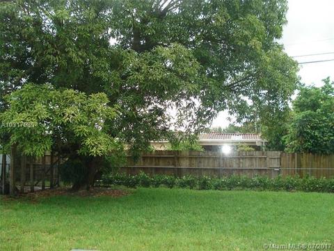 790 W 70th Pl, Hialeah, FL 33014 photo 6