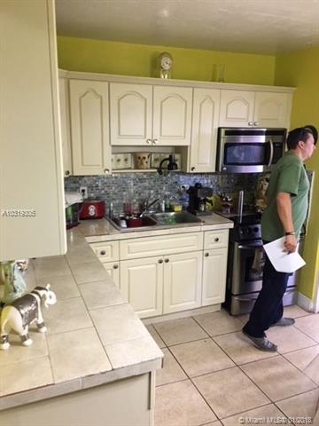 212 W 36 Ter, Hialeah, FL 33012 photo 5