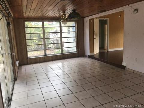 1370 W 84th St, Hialeah, FL 33014 photo 9