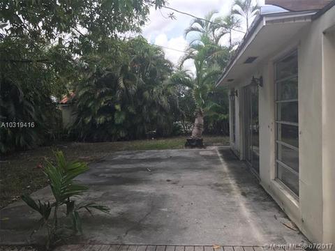 1370 W 84th St, Hialeah, FL 33014 photo 22