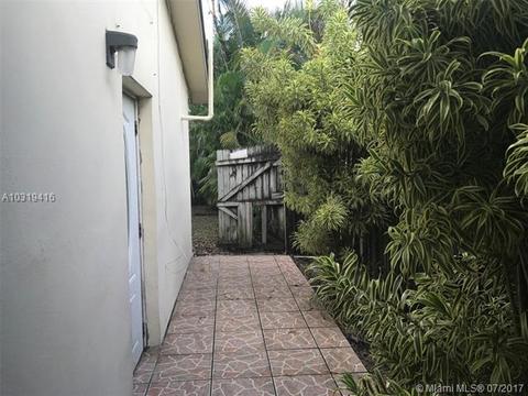 1370 W 84th St, Hialeah, FL 33014 photo 25