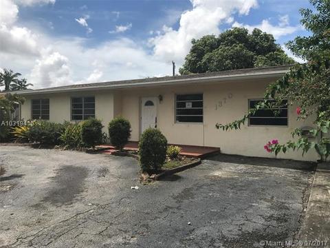1370 W 84th St, Hialeah, FL 33014 photo 1