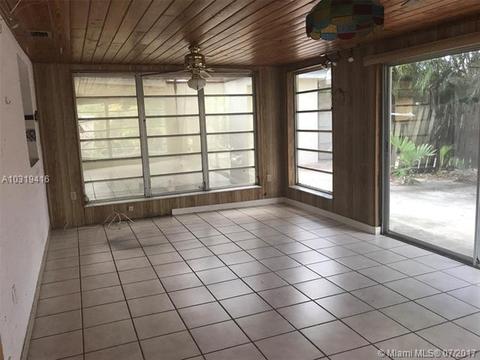 1370 W 84th St, Hialeah, FL 33014 photo 8
