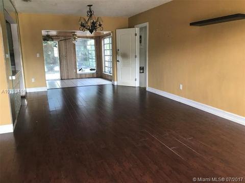 1370 W 84th St, Hialeah, FL 33014 photo 3