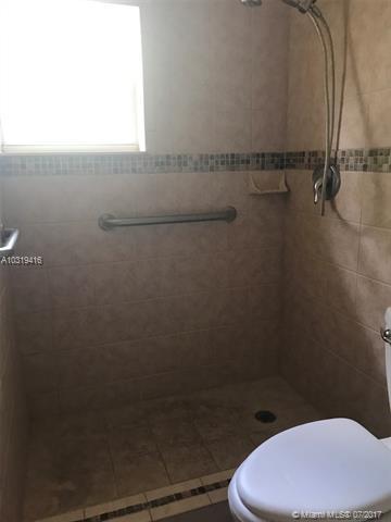 1370 W 84th St, Hialeah, FL 33014 photo 11