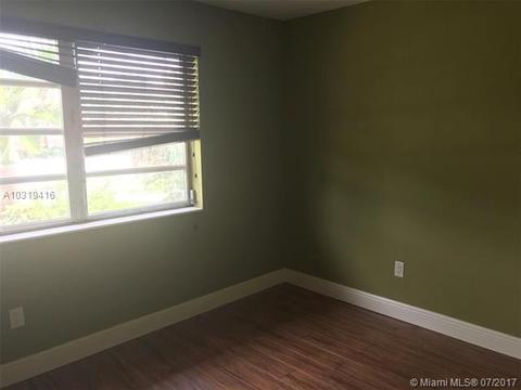 1370 W 84th St, Hialeah, FL 33014 photo 17