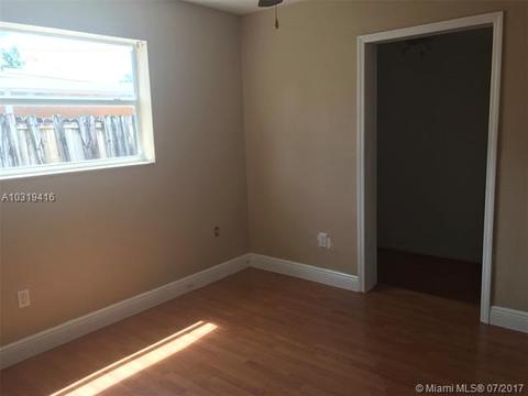 1370 W 84th St, Hialeah, FL 33014 photo 19