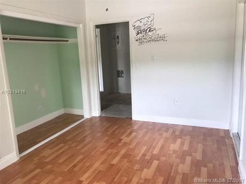 1370 W 84th St, Hialeah, FL 33014 photo 13