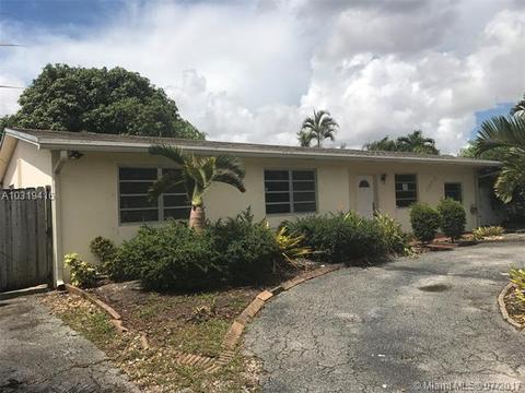 1370 W 84th St, Hialeah, FL 33014 photo 2
