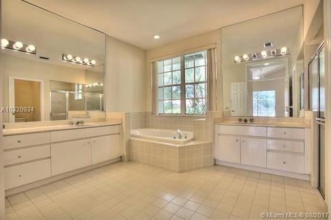 134 N River Dr E, Jupiter, FL 33458 photo 10