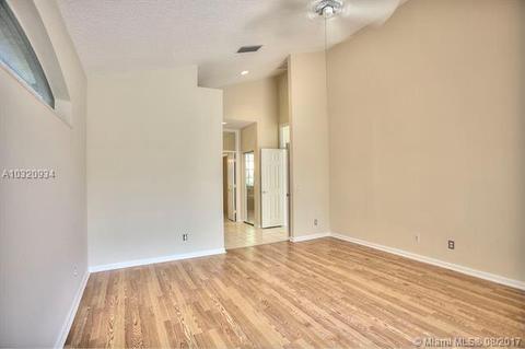 134 N River Dr E, Jupiter, FL 33458 photo 9