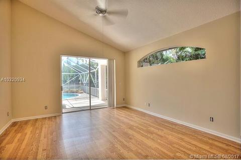 134 N River Dr E, Jupiter, FL 33458 photo 8