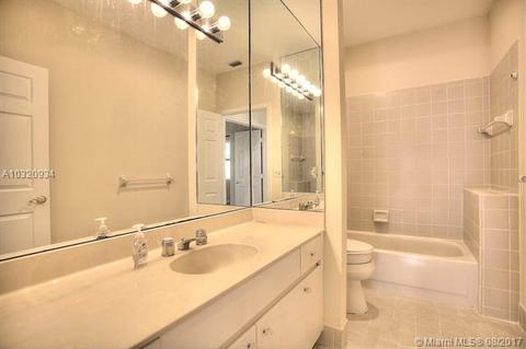 134 N River Dr E, Jupiter, FL 33458 photo 11