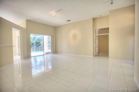134 N River Dr E, Jupiter, FL 33458 photo 3