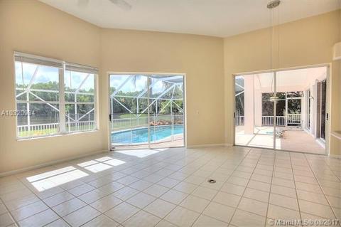 134 N River Dr E, Jupiter, FL 33458 photo 4