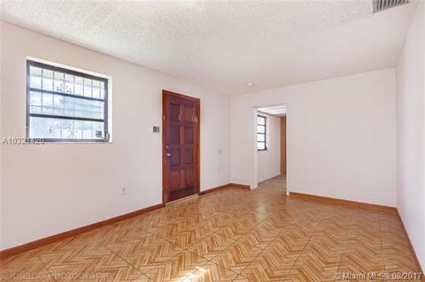 495 E 43rd St, Hialeah, FL 33013 photo 30