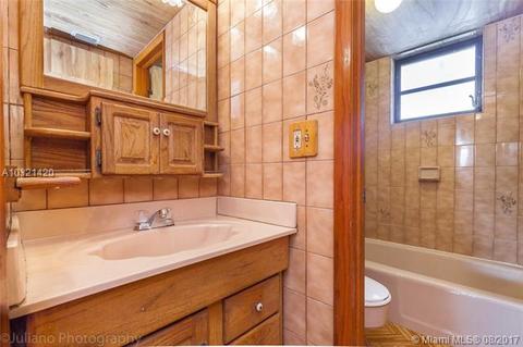 495 E 43rd St, Hialeah, FL 33013 photo 29