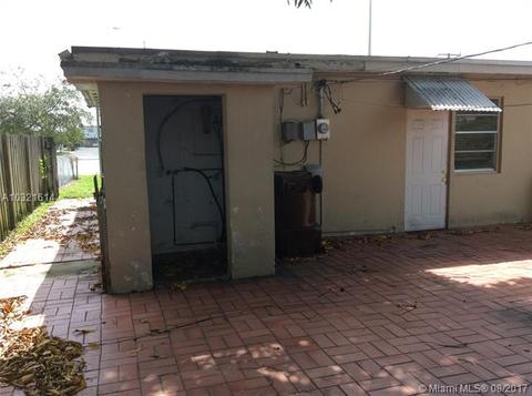 134 E 9th Ct, Hialeah, FL 33010 photo 9