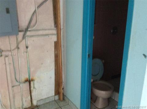 134 E 9th Ct, Hialeah, FL 33010 photo 22