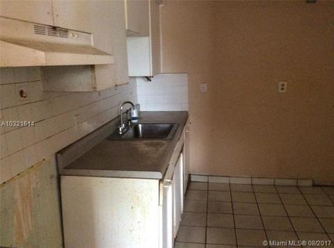 134 E 9th Ct, Hialeah, FL 33010 photo 27
