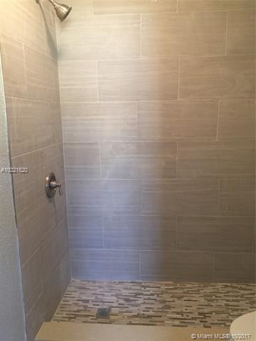 Undisclosed, Hialeah, FL 33014 photo 14
