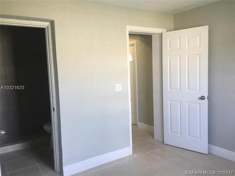 Undisclosed, Hialeah, FL 33014 photo 13