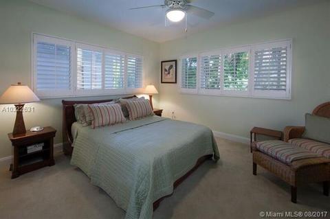 251 Harbor Dr, Key Biscayne, FL 33149 photo 8