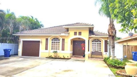 Undisclosed, Hialeah, FL 33015 photo 1