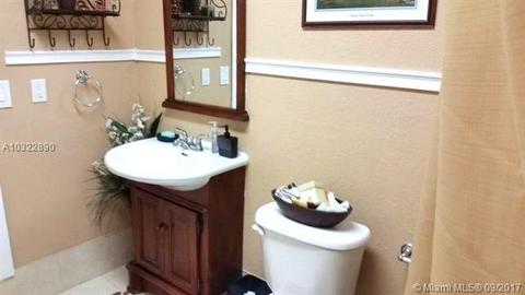 Undisclosed, Hialeah, FL 33015 photo 13