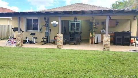 Undisclosed, Hialeah, FL 33015 photo 22