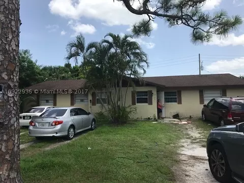 3132 SE Clayton St, Stuart, FL 34997 photo 1
