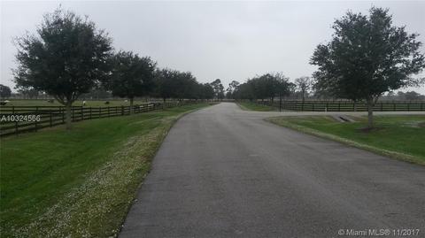 2305 SW Hunter Dr, Stuart, FL 34974 photo 3