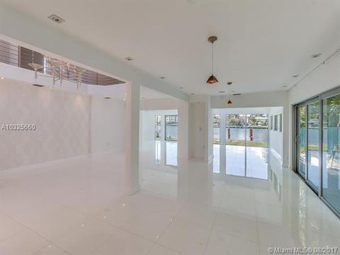 9380 Bay Dr, Surfside, FL 33154 photo 5
