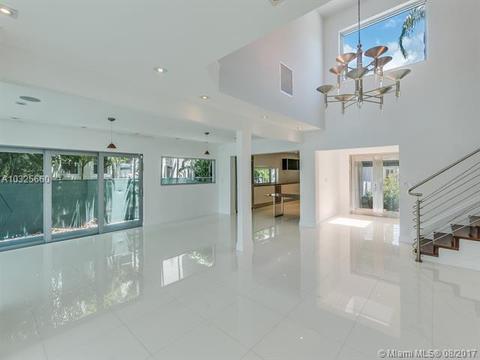 9380 Bay Dr, Surfside, FL 33154 photo 12
