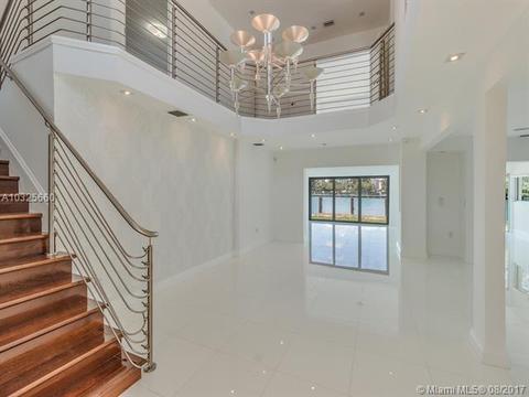 9380 Bay Dr, Surfside, FL 33154 photo 8