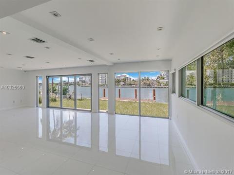 9380 Bay Dr, Surfside, FL 33154 photo 2