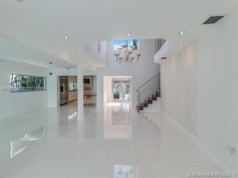 9380 Bay Dr, Surfside, FL 33154 photo 6