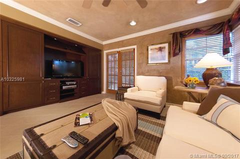 243 Camilo Ave, Coral Gables, FL 33134 photo 3