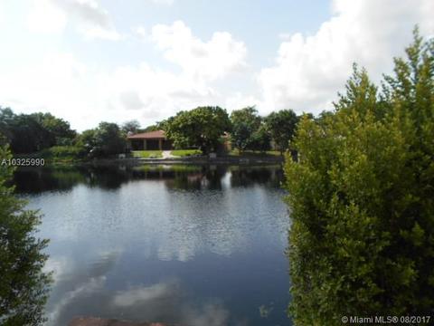 7296 Jacaranda Ln, Miami Lakes, FL 33014 photo 13