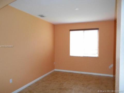 7296 Jacaranda Ln, Miami Lakes, FL 33014 photo 11
