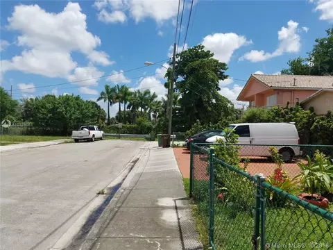 2170 W 4th Ct, Hialeah, FL 33010 photo 13