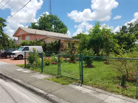 2170 W 4th Ct, Hialeah, FL 33010 photo 12