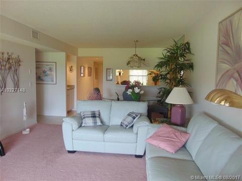 801 Pinecrest Cir #D, Jupiter, FL 33458 photo 4